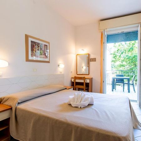 Hotel Jole San Mauro Mare Exterior photo